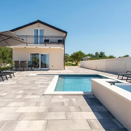 Villa House Frano