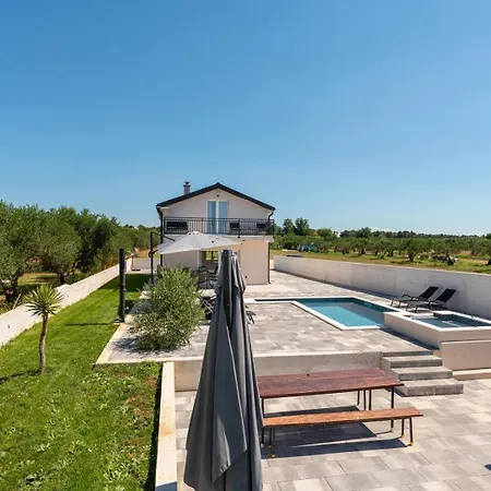Villa House Frano