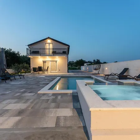 House Frano * Biograd Na Moru